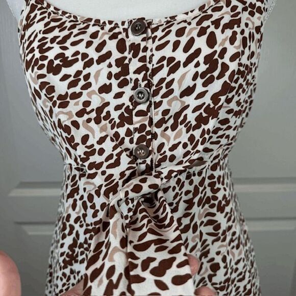 Listicle Button Front Cream Brown Leopard Print Dress Sleeveless Size Medium - Picture 2 of 10